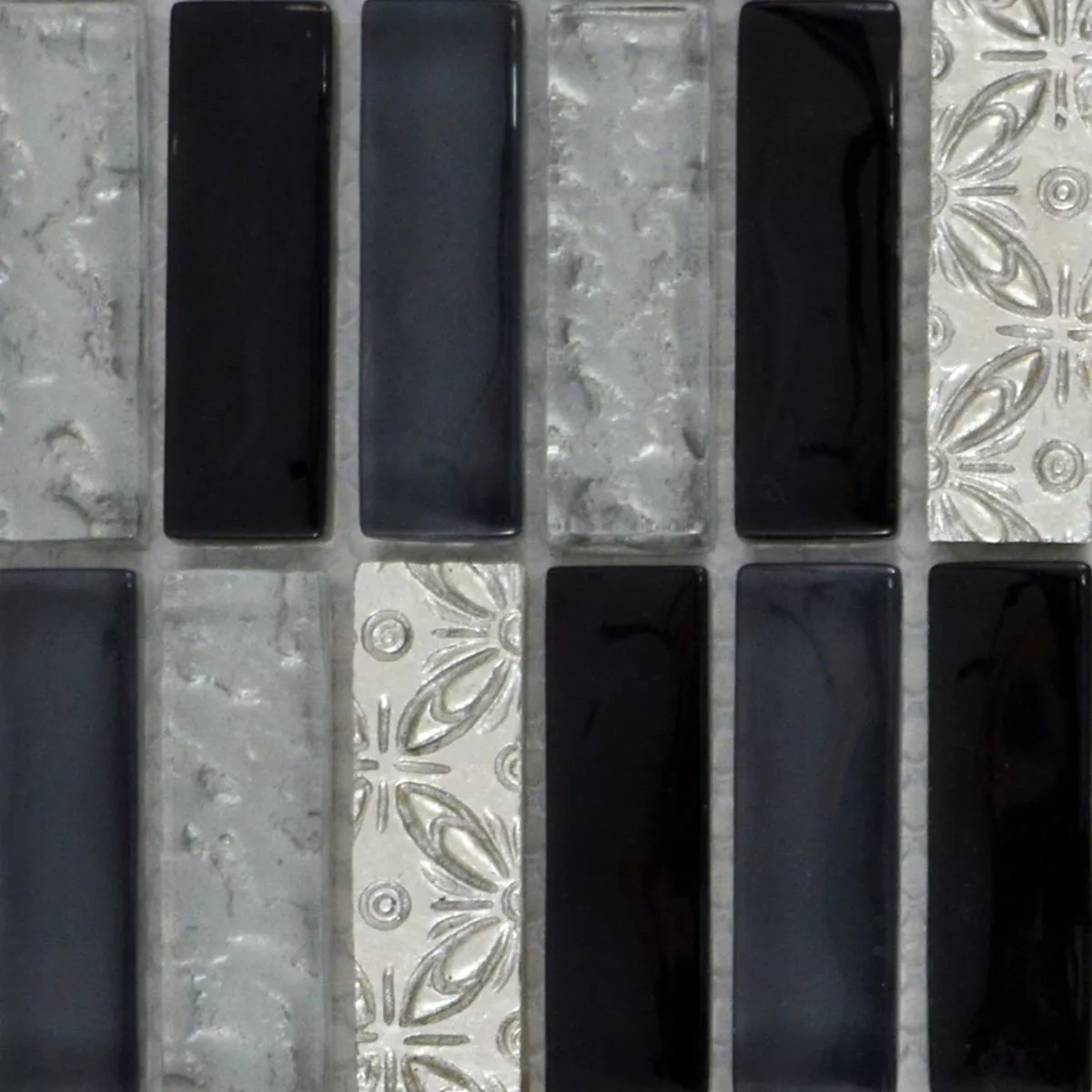 Próbka Mozaika Szklana Plytka Z Naturalnego Kamienia Conchita Czarny Srebrny