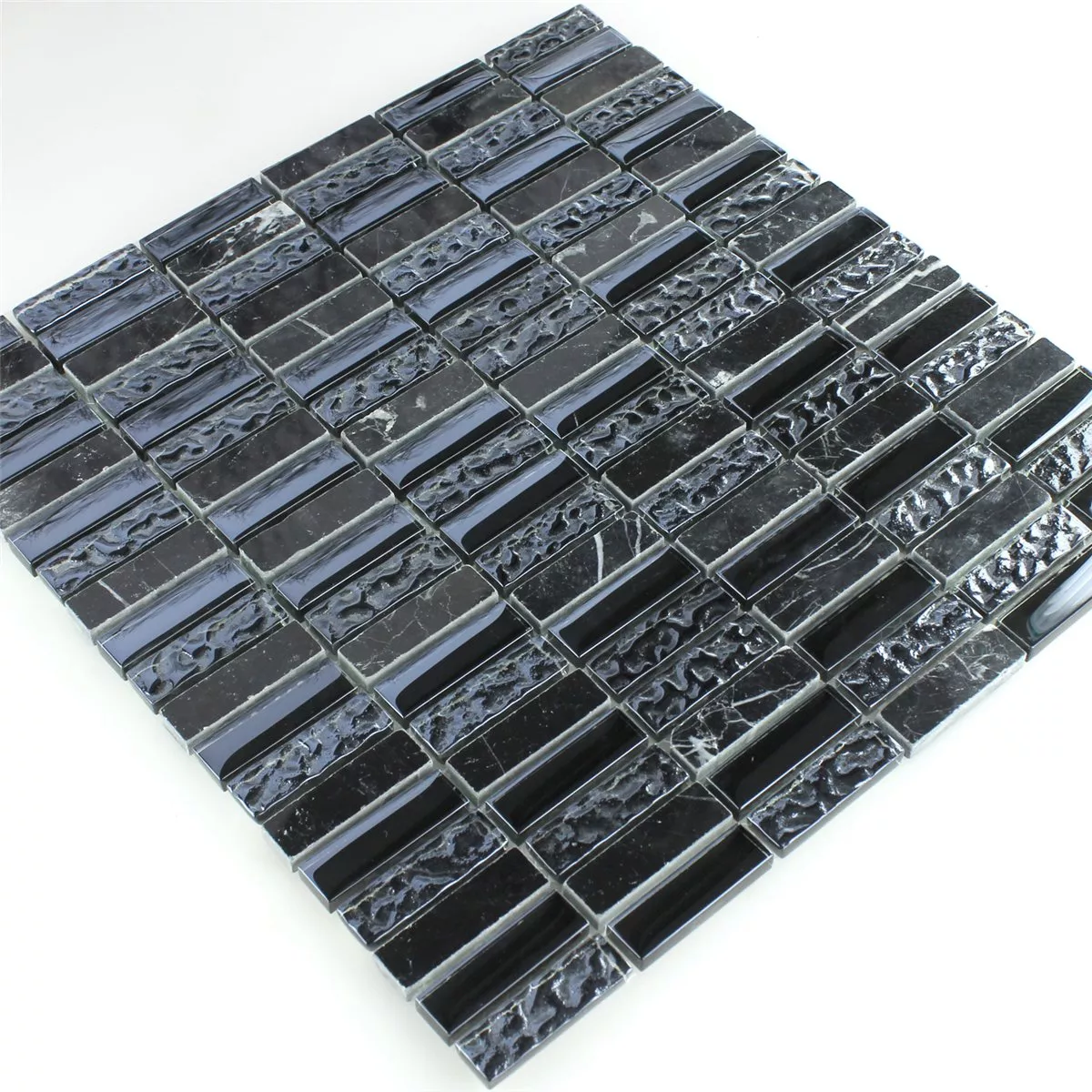 Mozaika Szkło Marmur Czarny Falisty 15x50x8mm